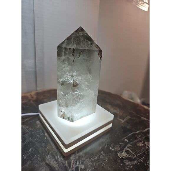 1.73LB Natural Green Ghost Phantom Quartz Crystal Obelisk Wand Point Healing. - Picture 3 of 16